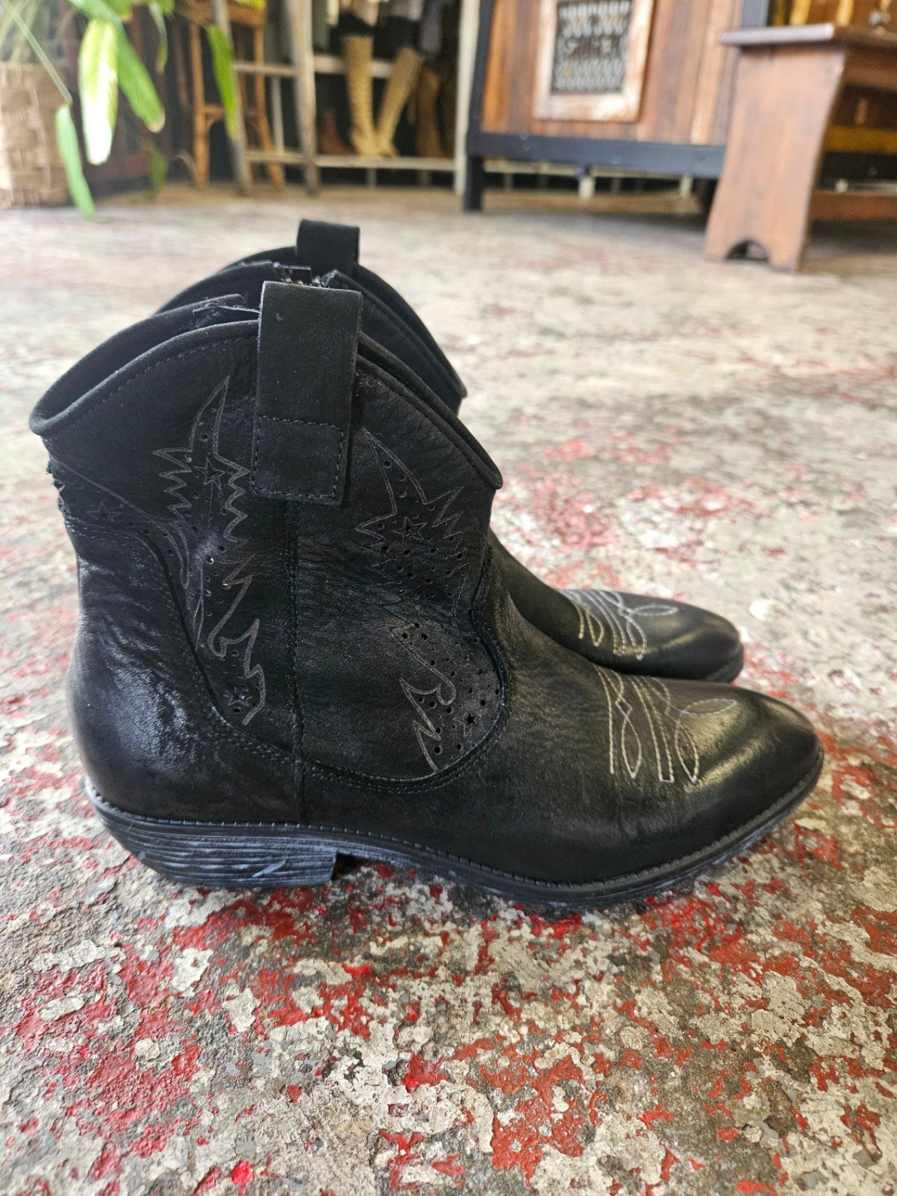 ZOE KRAZTZMAN LEATHER ANKLE BOOTS BLACK SIZE 39