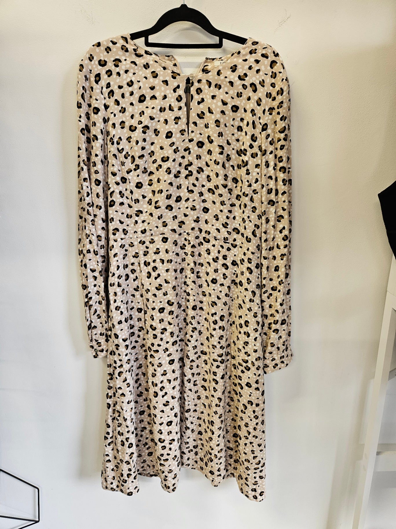TRENERY VISCOSE DRESS BEIGE LEOPARD SIZE 10