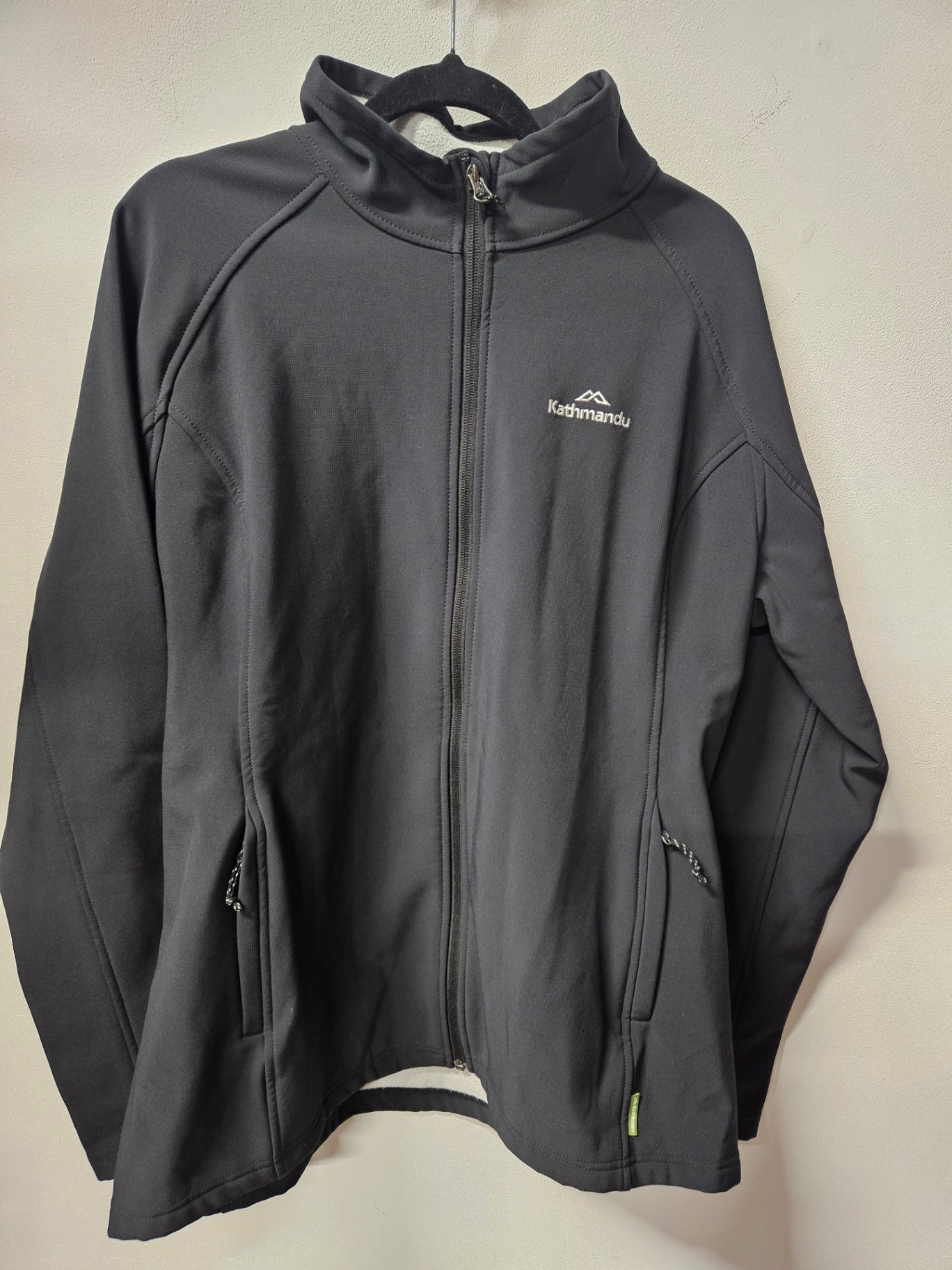 KATHMANDU FLEECE LINED WEATHERPROOF ACTIVE JACKET BLACK SIZE 16