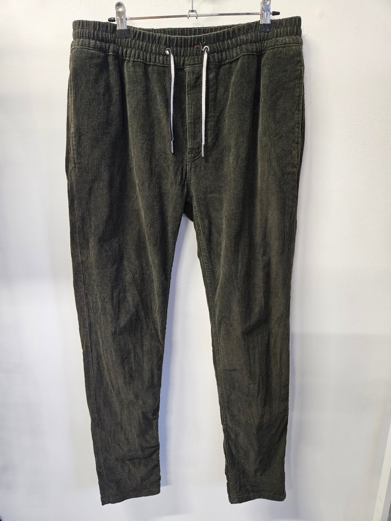 BARNEY COOLS CORDUROY PANTS OLIVE SIZE 34