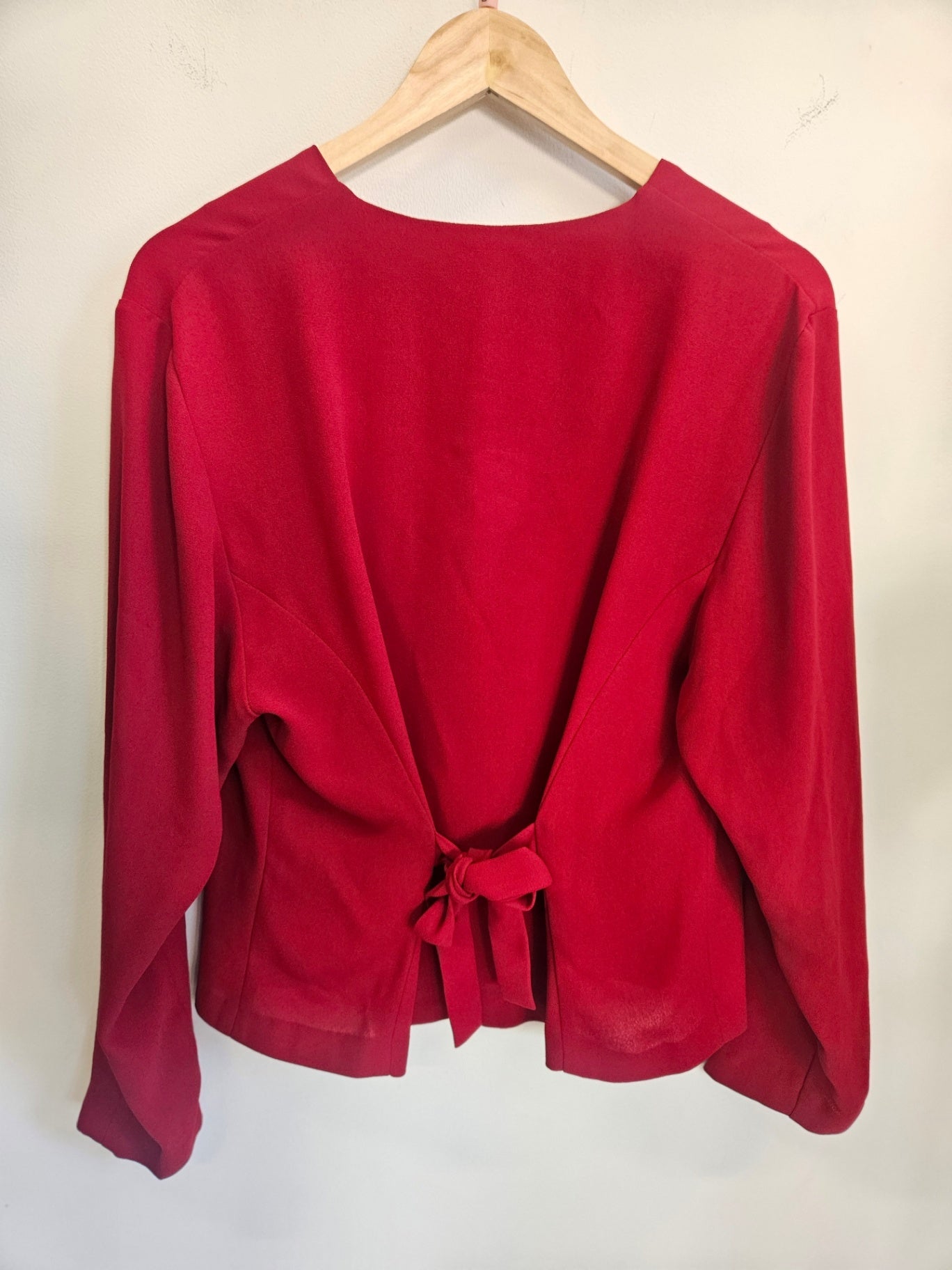 EXQUISITE LONG SLEEVE VINTAGE TOP RED SIZE S