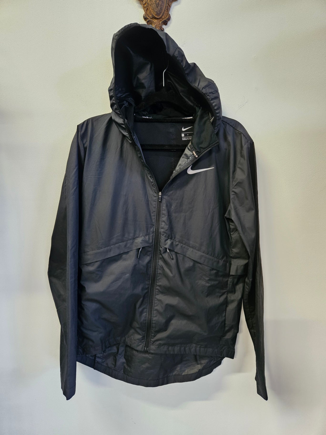 NIKE NYLON ACTIVE JACKET BLACK SIZE S