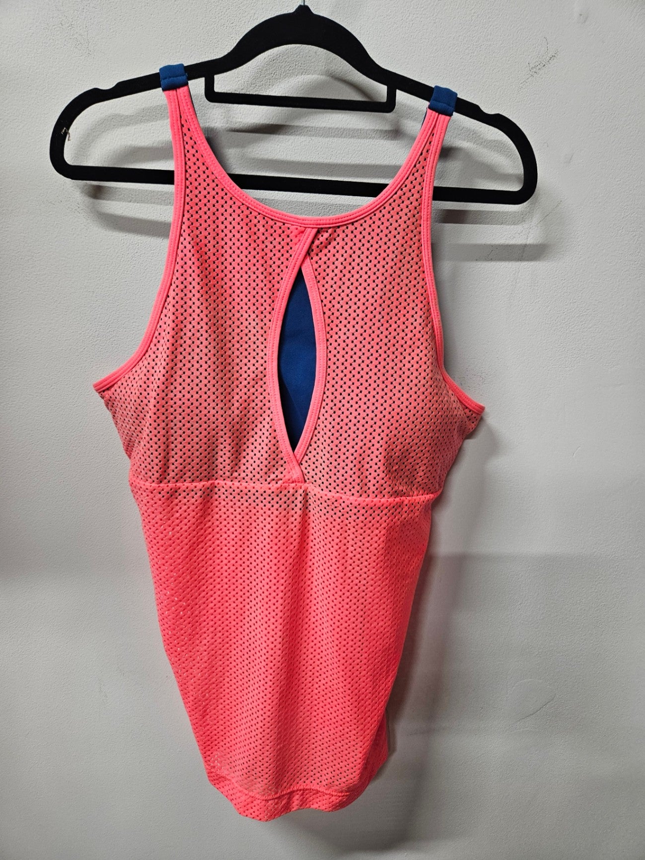 LORNA JANE MESH ACTIVE SINGLET FLURO PINK TEAL SIZE M