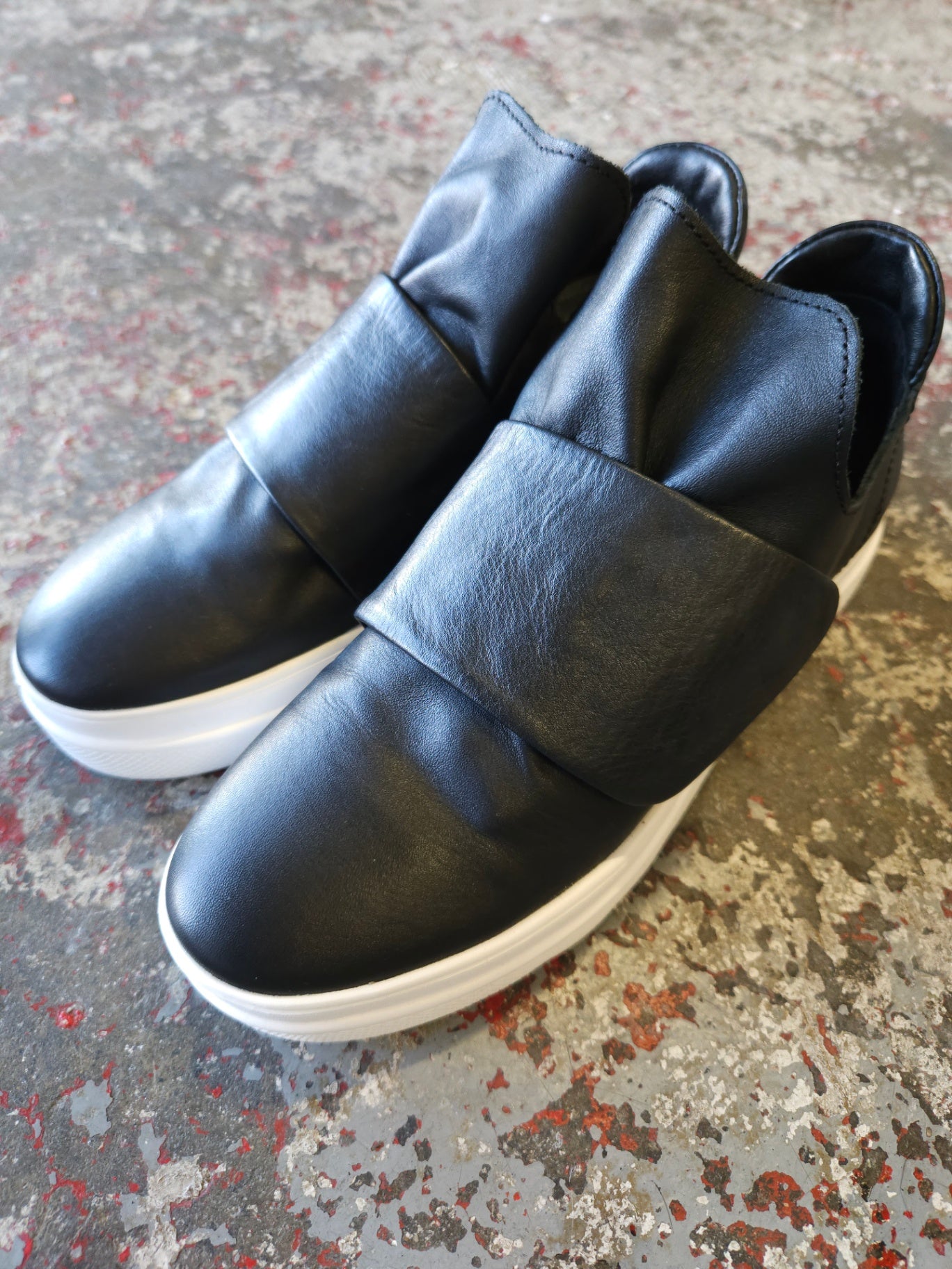 DEUCE LEATHER SHOES BLACK SIZE 37