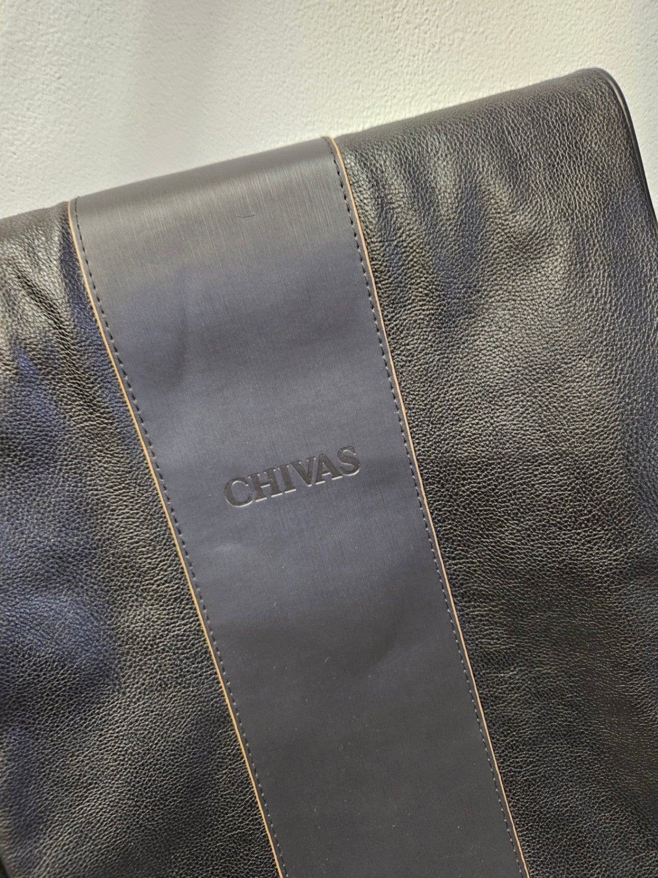 CHIVAS LEATHER LOOK CROSSBODY MANBAG BLACK SIZE
