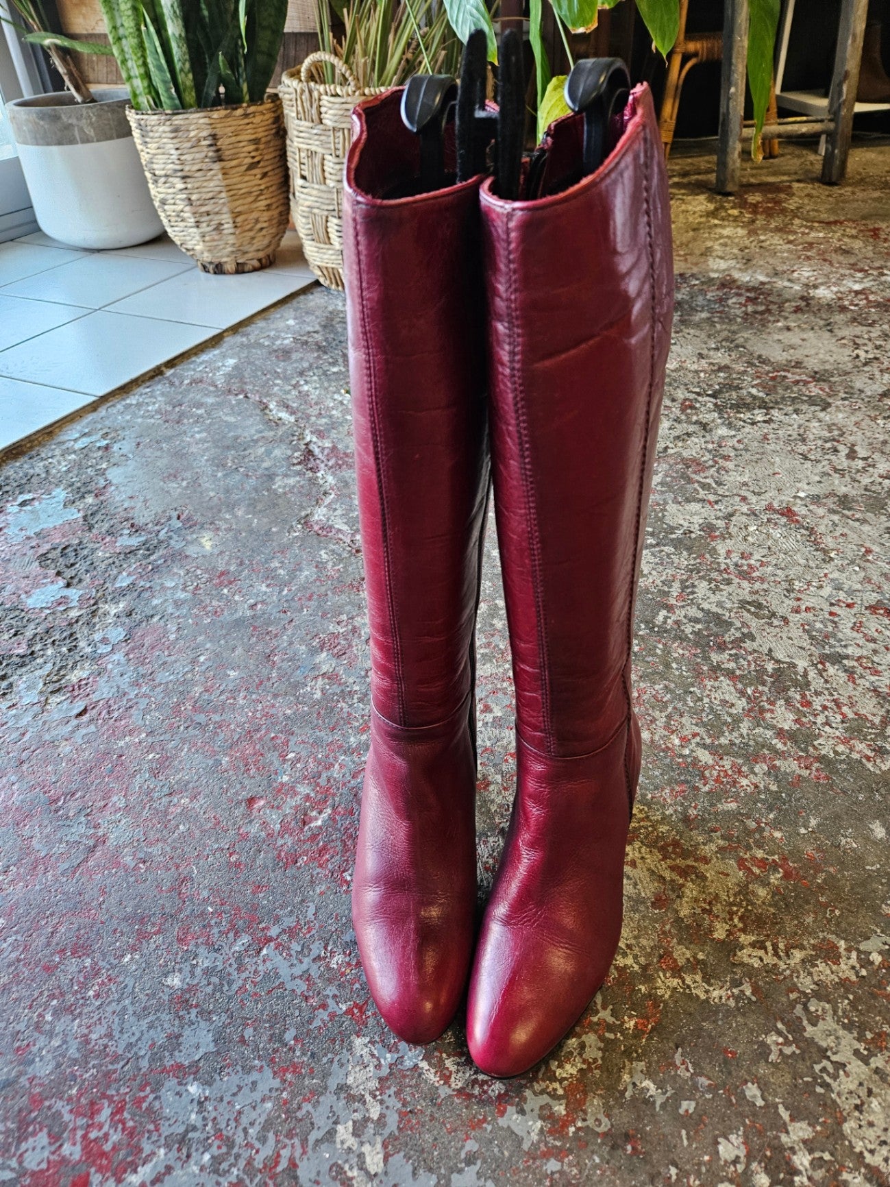 LEATHER KNEE HIGH BOOTS RED SIZE 38