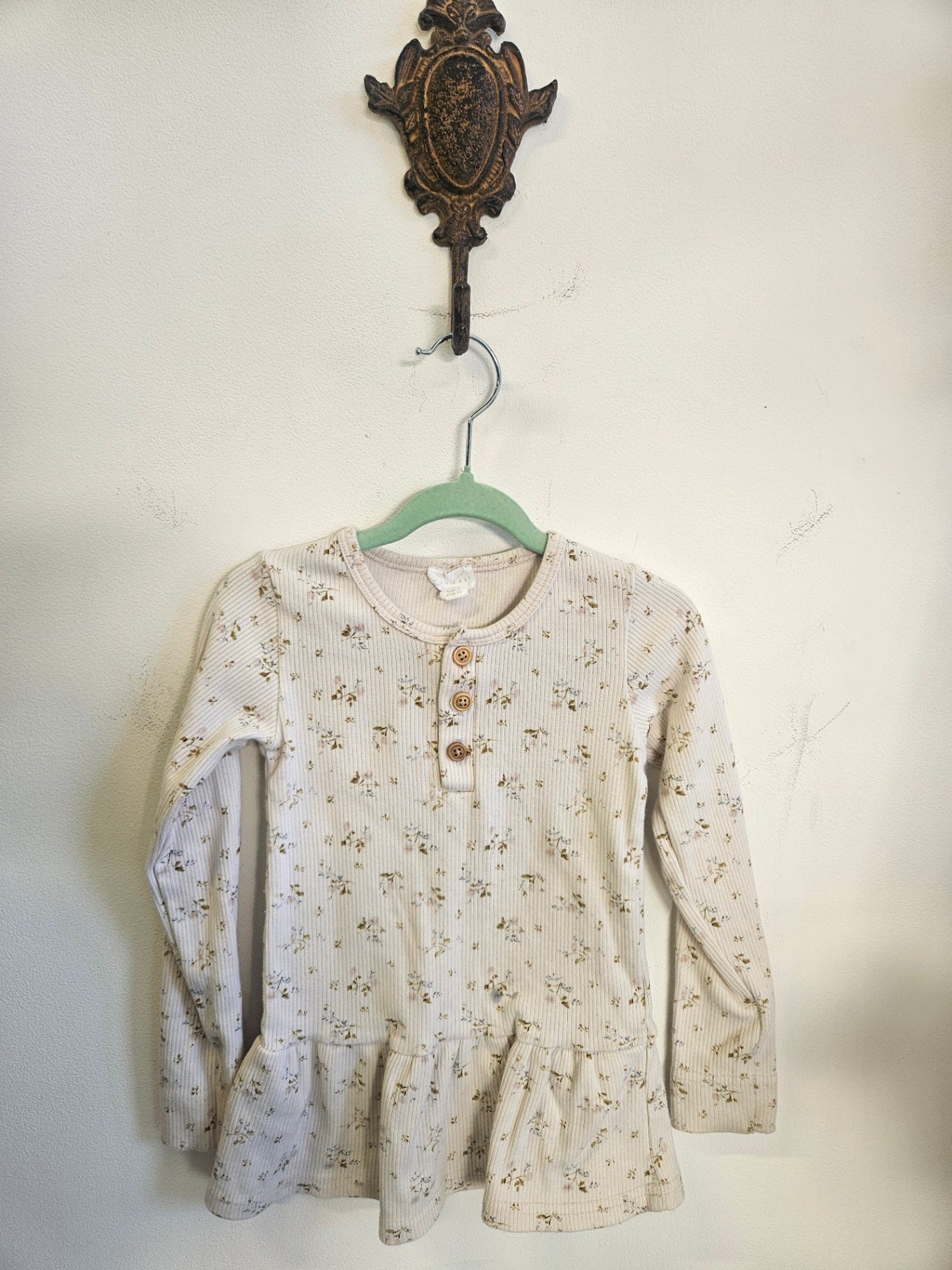 JAMIE KAY COTTON LONG SLEEVE TOP CREAM FLORAL SIZE 5