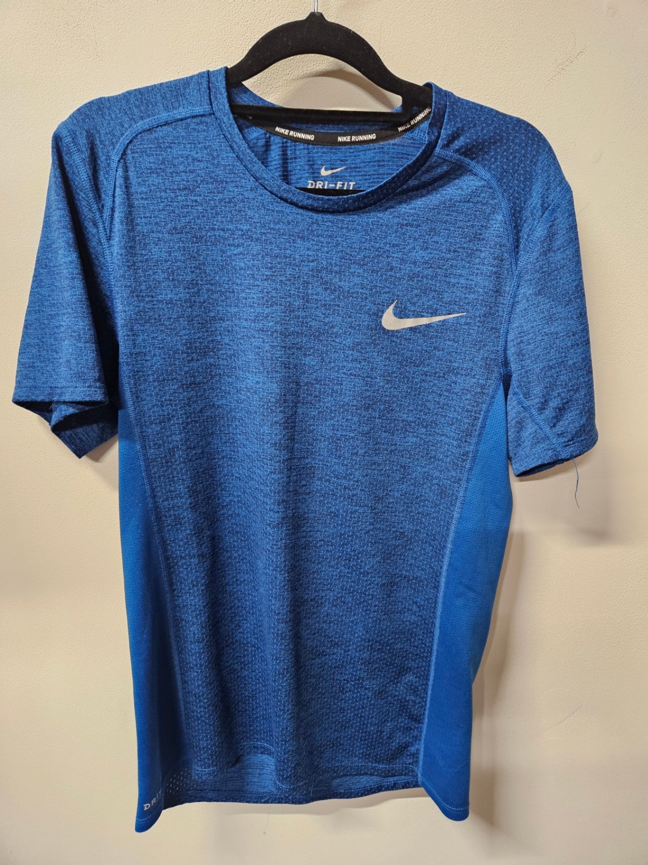 NIKE ACTIVE TOP ROYAL BLUE SIZE S