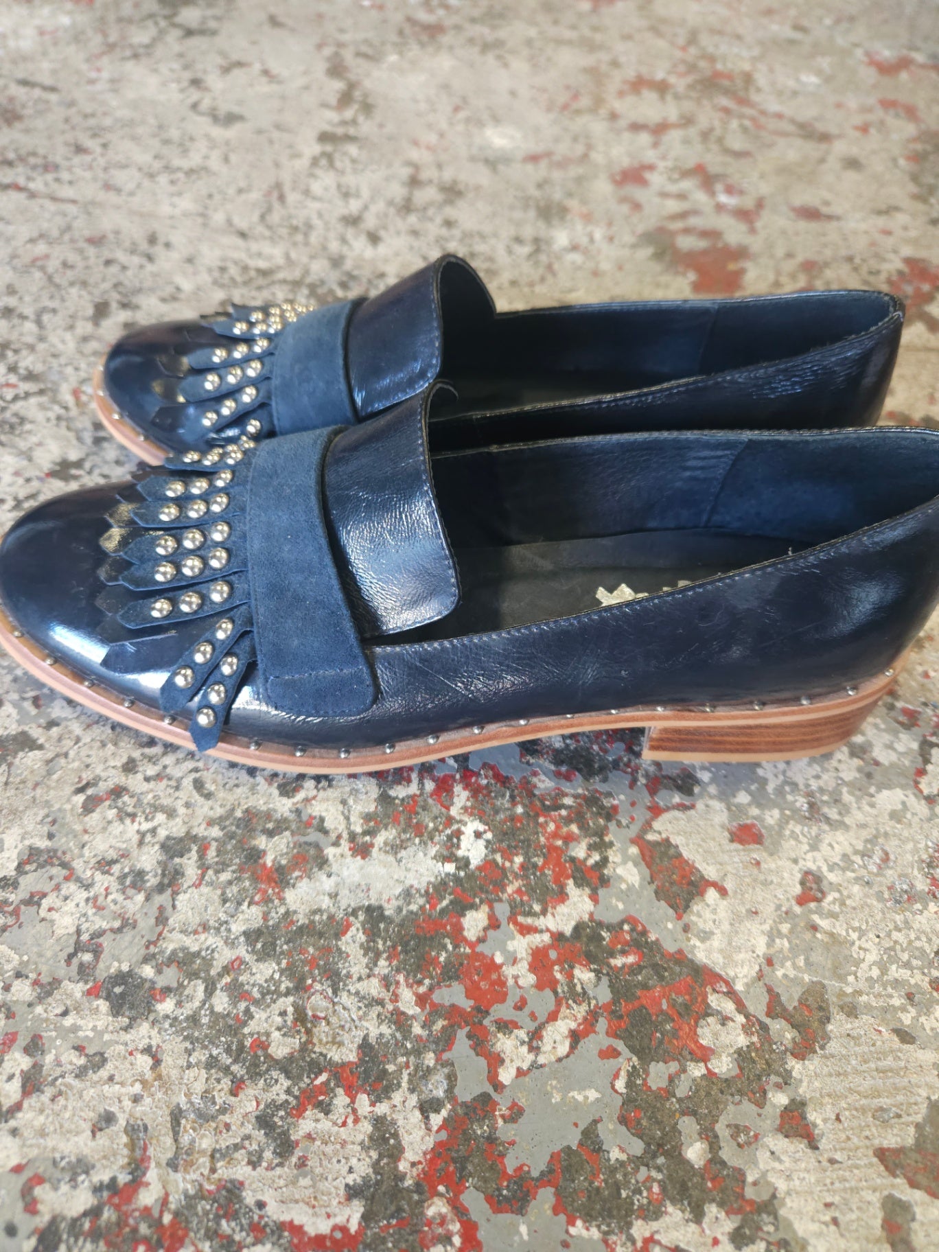 MINX PATENT LEATHER AND SUEDE SHOES NAVY SIZE 38