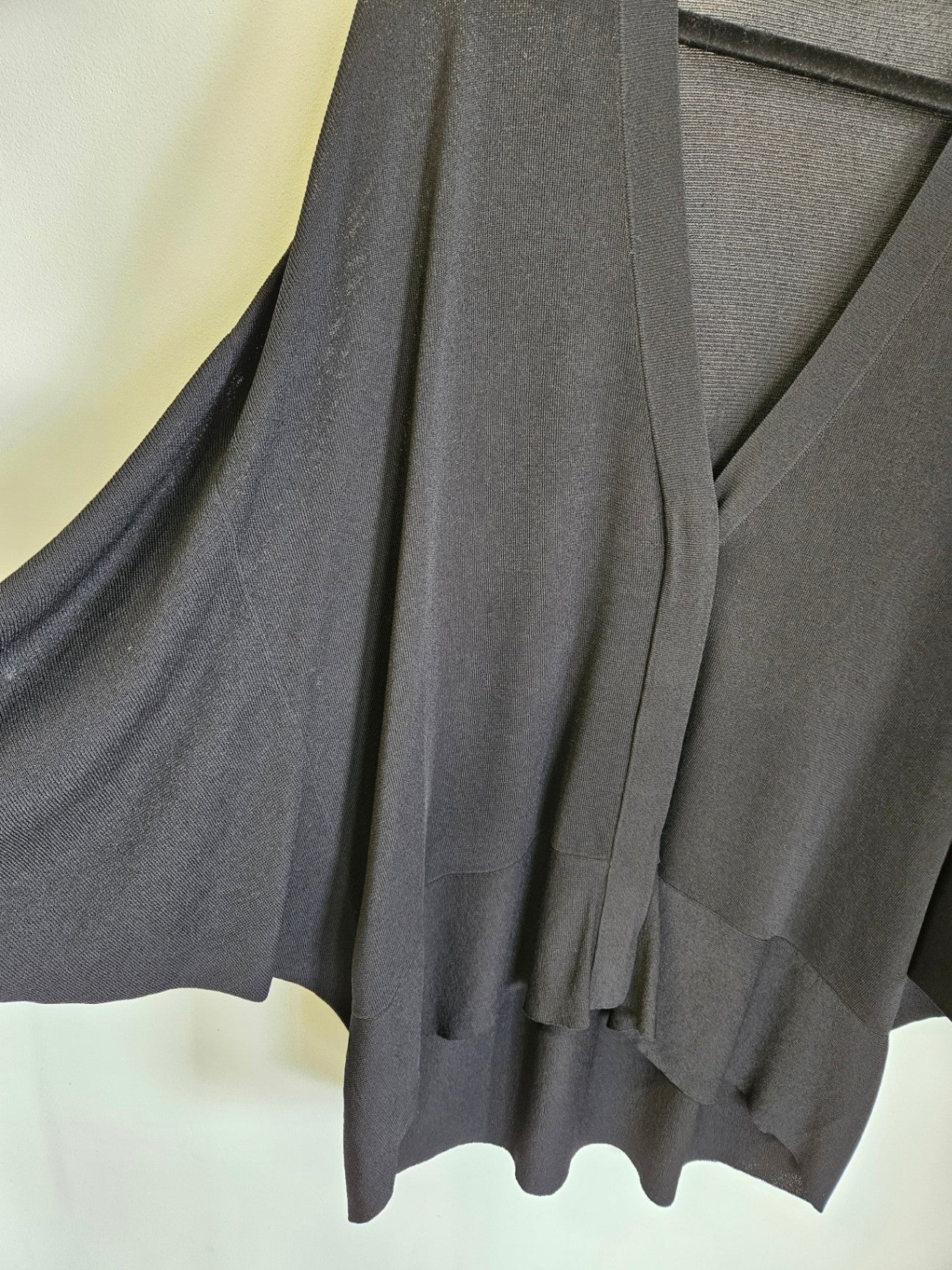 COS VISCOSE KNIT MID SLEEVE TOP BLACK SIZE S