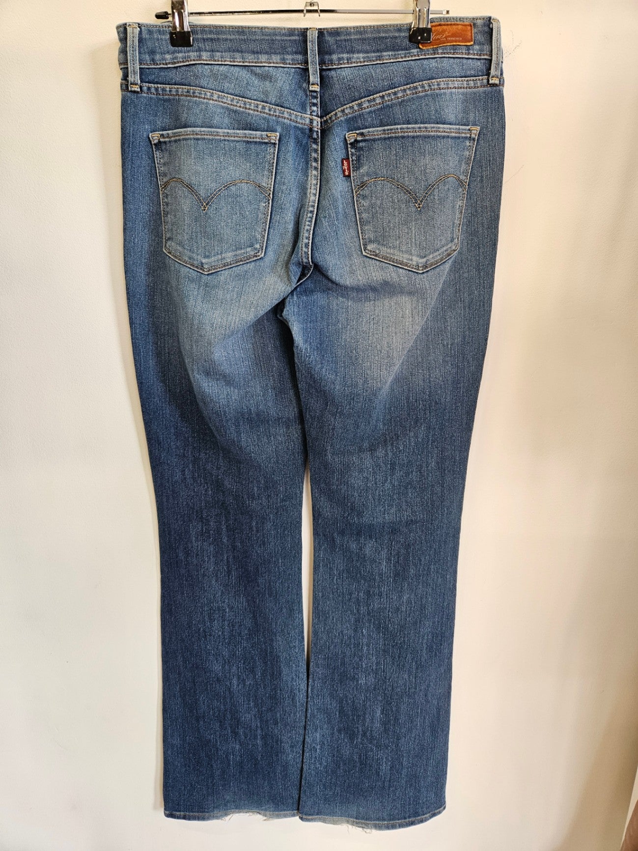 LEVIS DEMI CURVE CLASSIC DENIM MID RISE BOOTCUTJEANS MID BLUE SIZE 30
