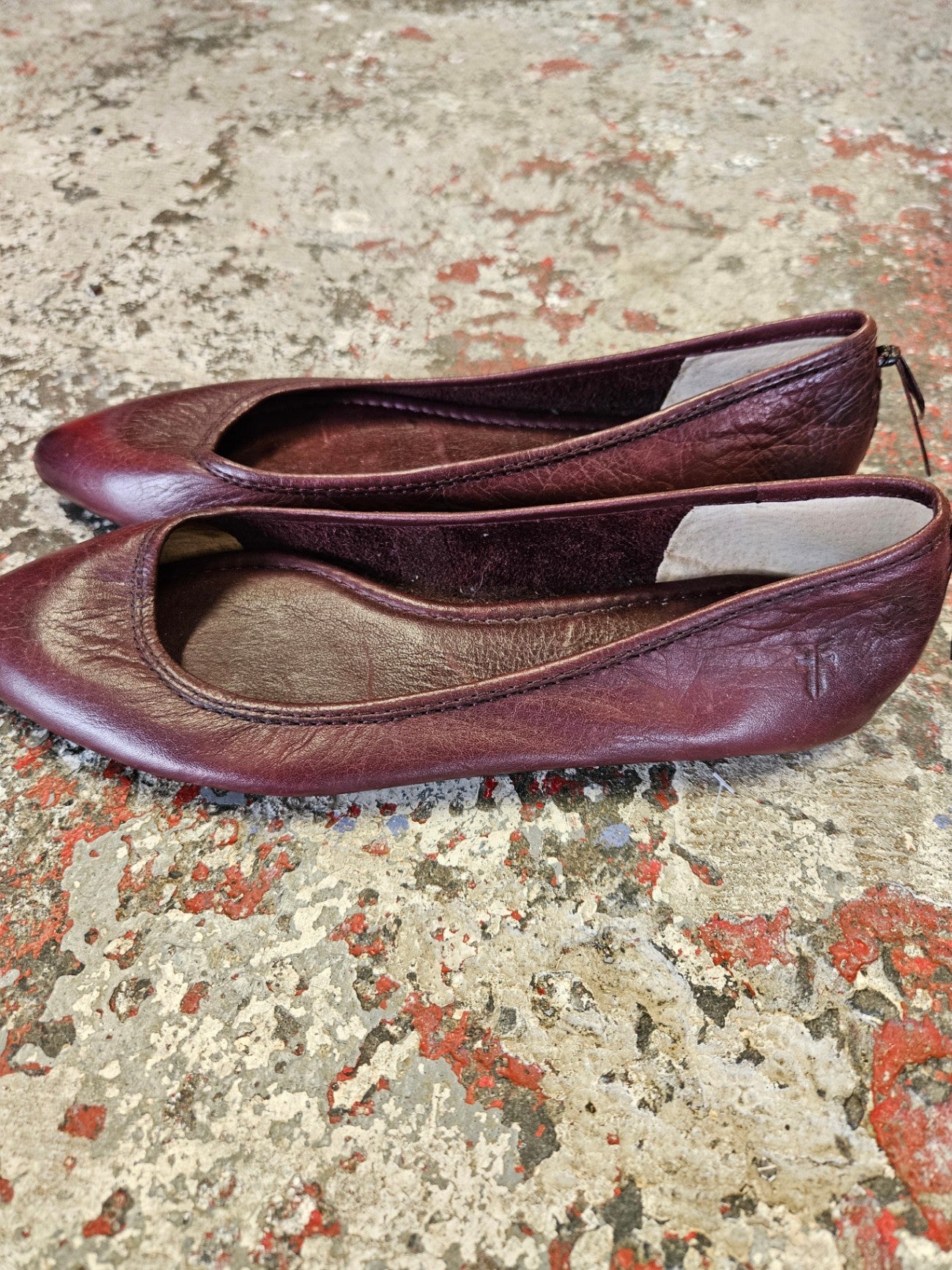 FRYE LEATHER BALLET FLAT BURGUNDY SIZE 8.5