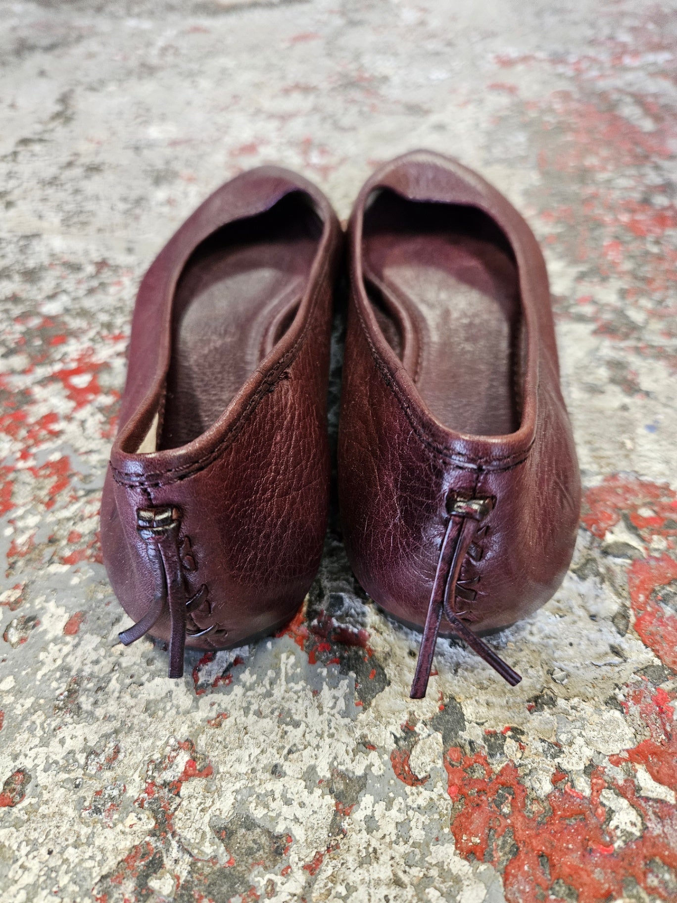 FRYE LEATHER BALLET FLAT BURGUNDY SIZE 8.5