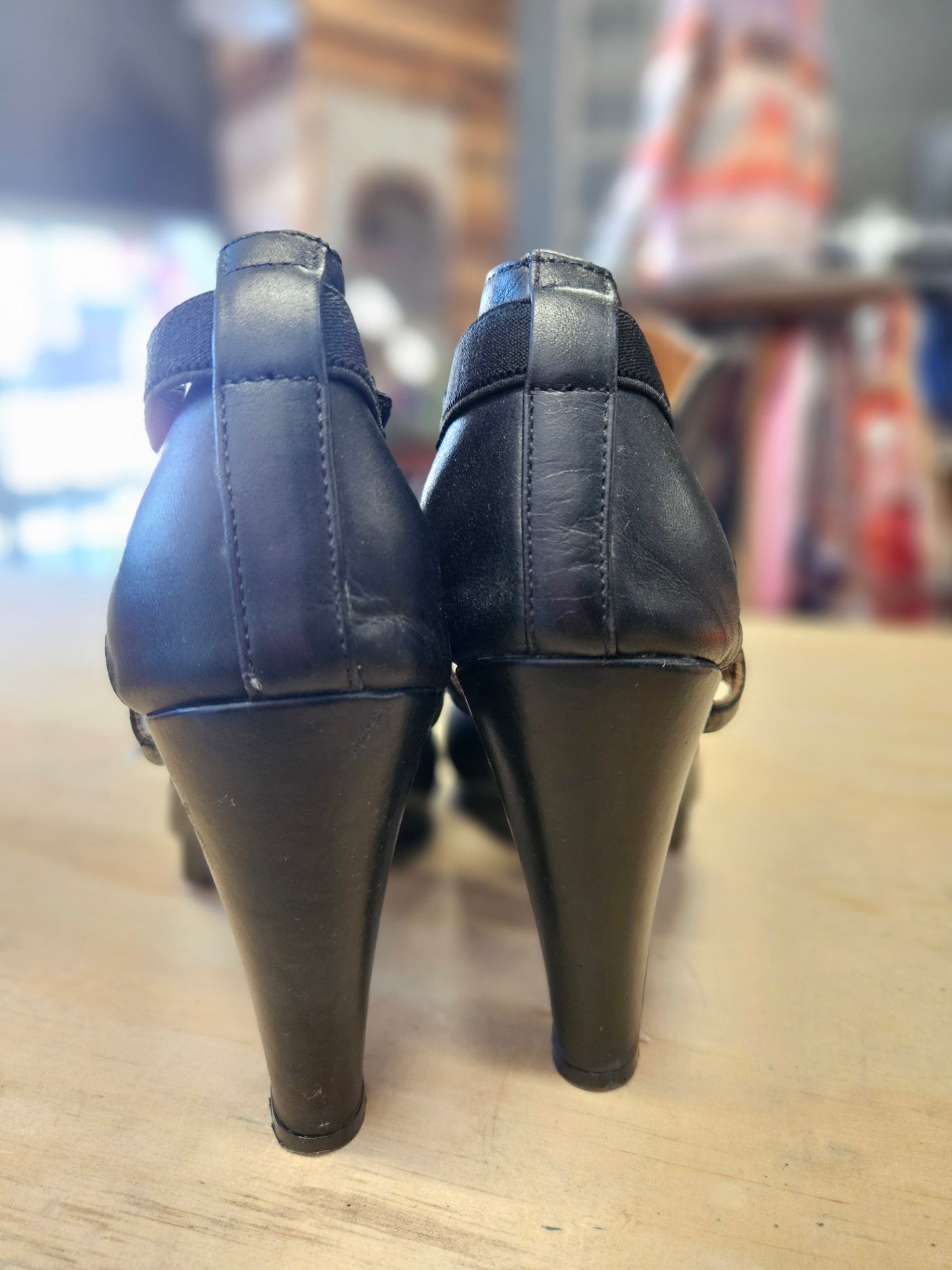WHYRED LEATHER HEELS BLACK SIZE 39