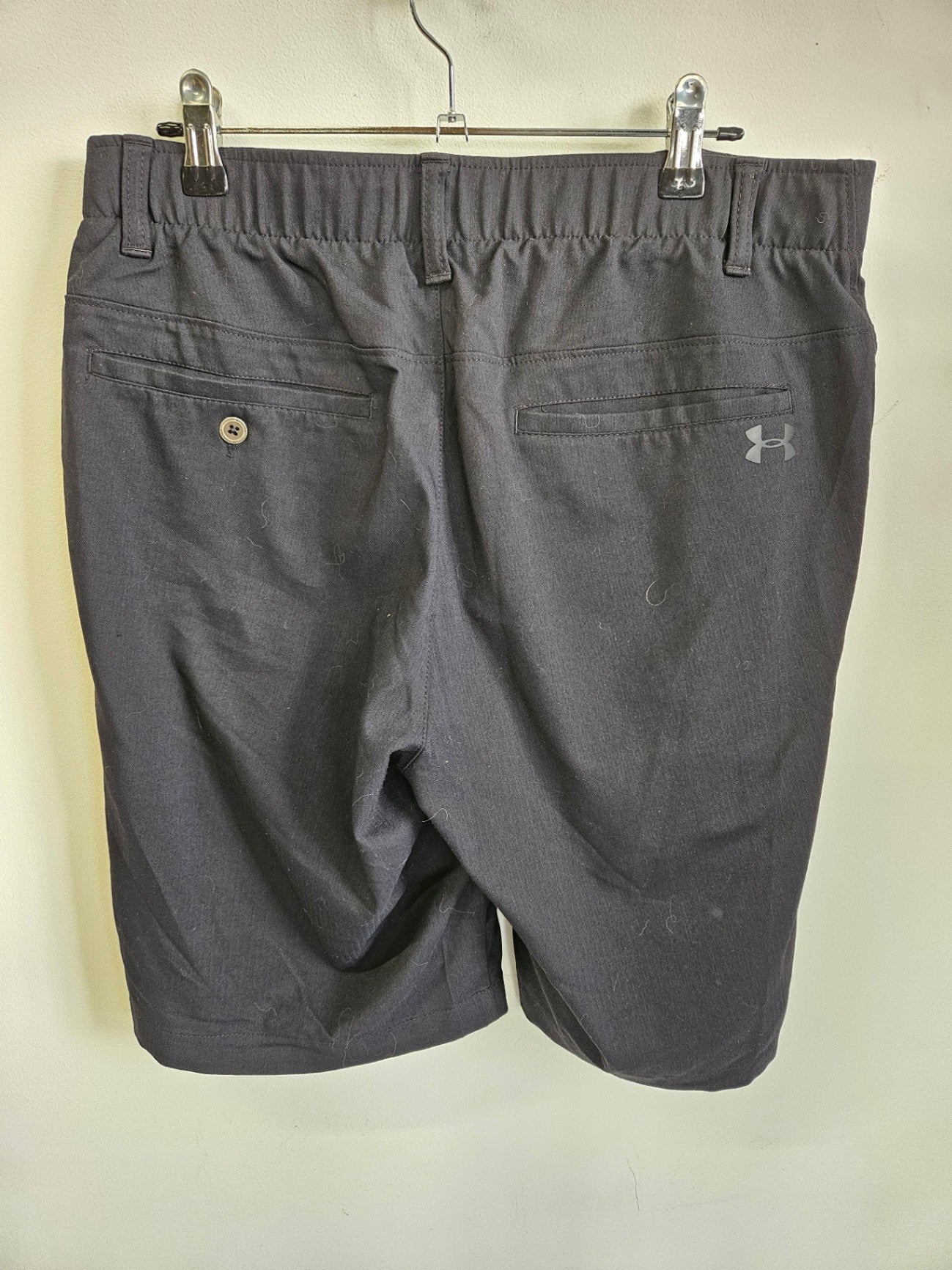 UNDER ARMOUR HEATGEAR SHORTS BLACK SIZE 32/M