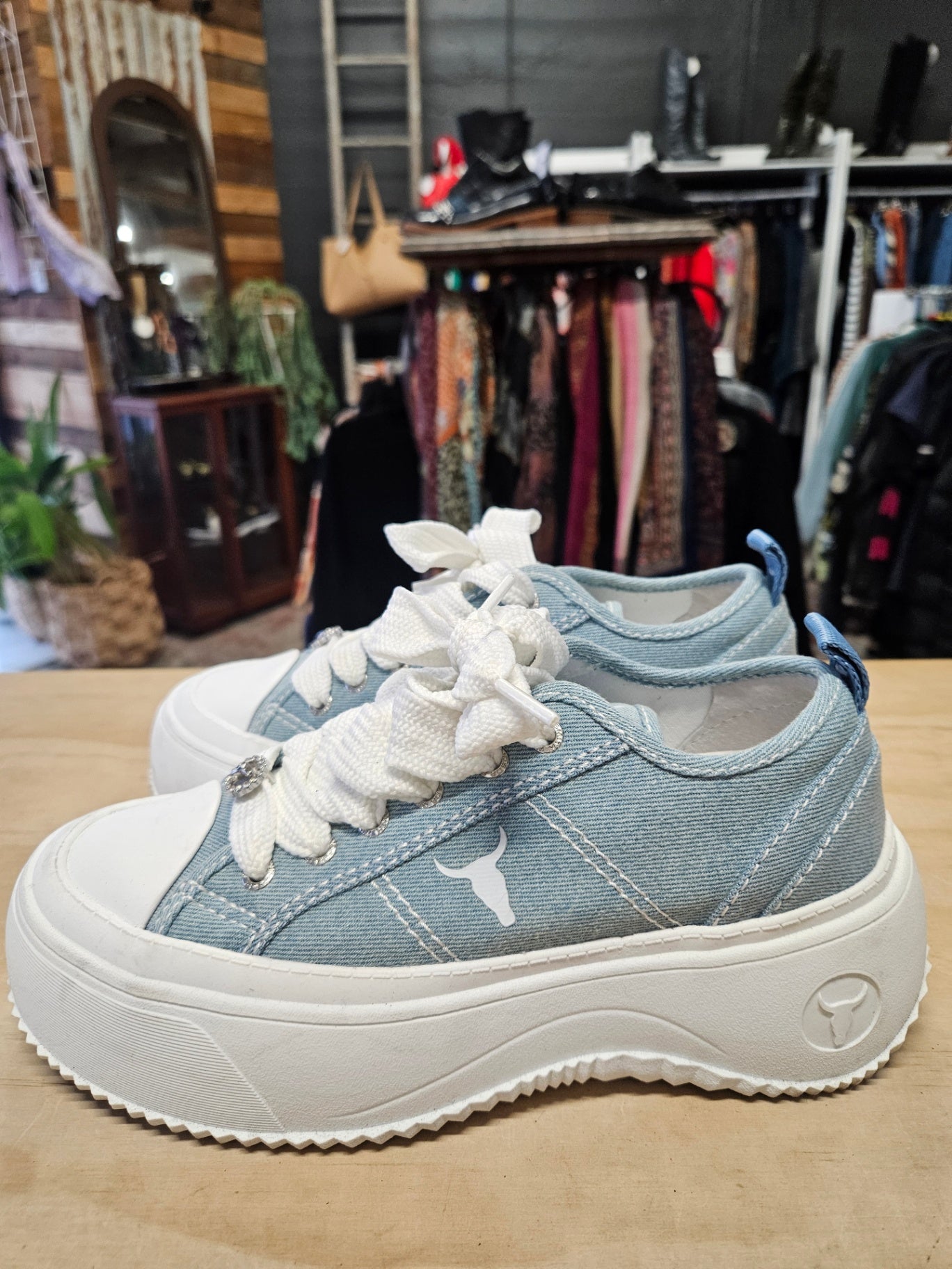 WINDSOR SMITH CANVAS SHOES DENIM WHITE SIZE 9