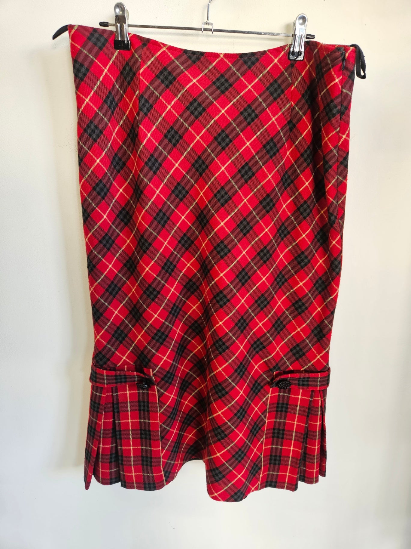 DAVID POND VISCOSE SPANDEX BLEND SKIRT RED PLAID SIZE 14