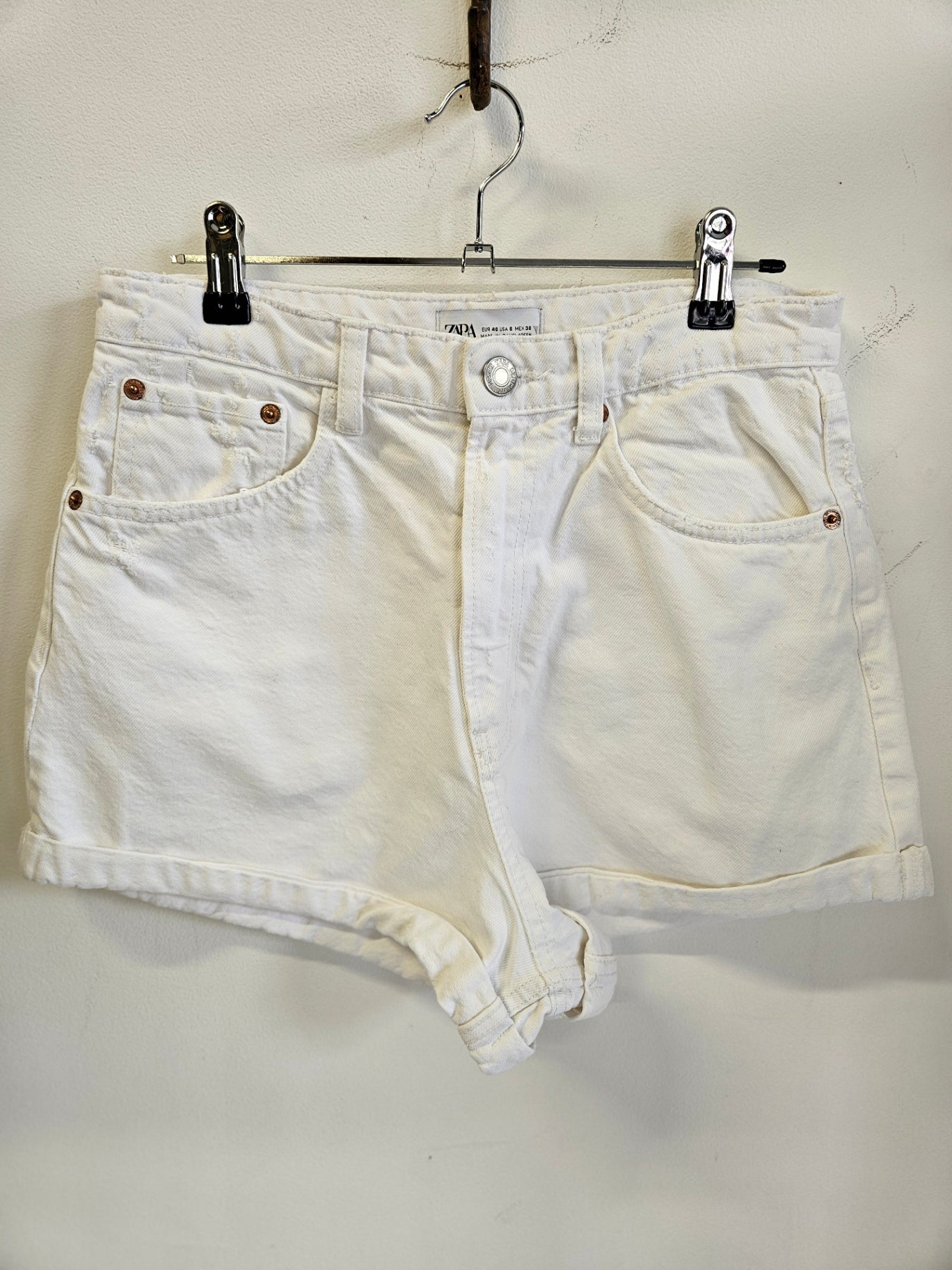 ZARA DENIM SHORTS WHITE SIZE 10