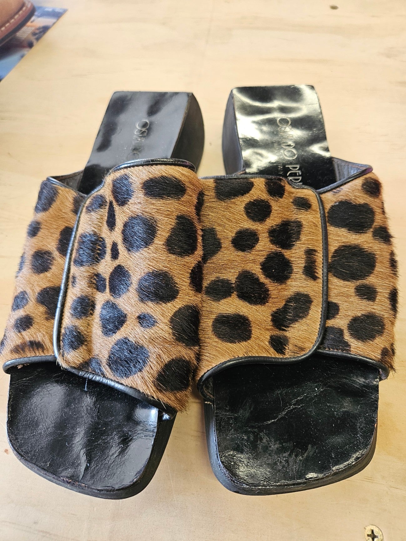 OSWALDO PERICOLI FUR FLAT SLIDES CHEETAH PRINT SIZE 38