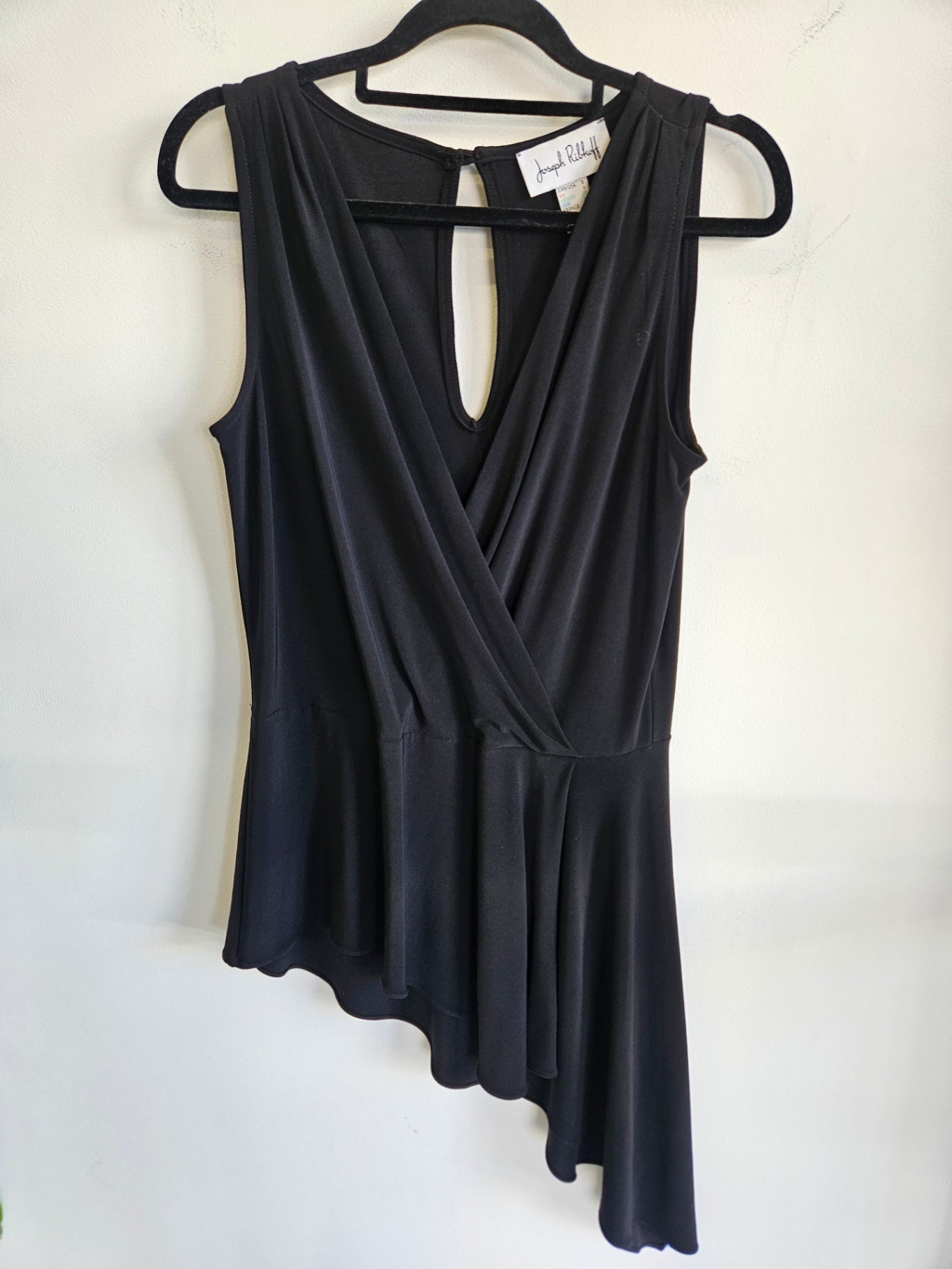 JOSEPH RIBKOFF SLEEVELESS TOP BLACK SIZE 8