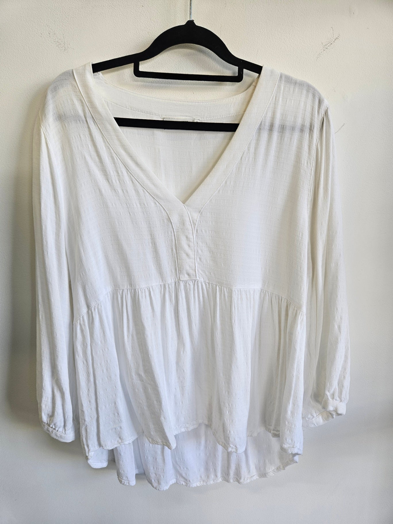 JEANSWEST VISCOSE COTTON LONG SLEEVE TOP WHITE SIZE 14