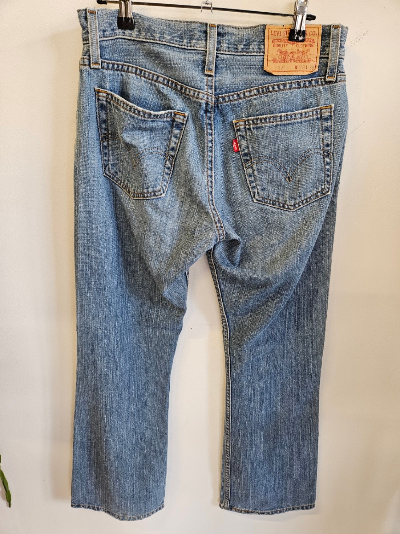 LEVIS 527 DENIM JEANS MID BLUE SIZE 28/30