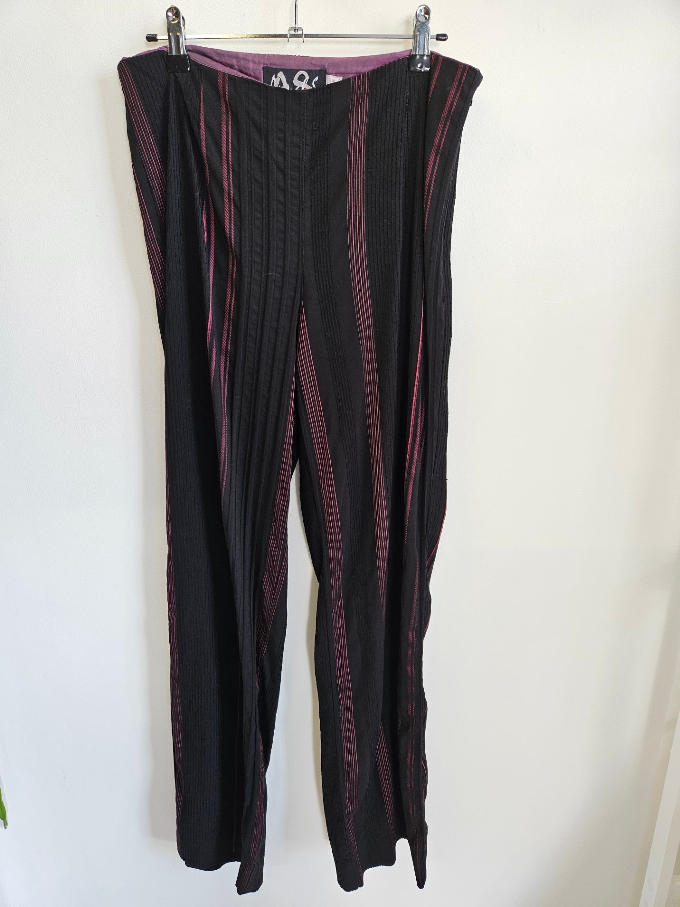 ANNAH STRETTON PANTS BLACK RED STRIPE SIZE 14