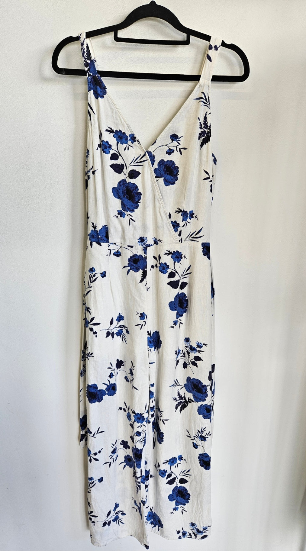 DYNAMITE LINEN BLEND PANTSUIT WHITE BLUE FLORAL SIZE XS
