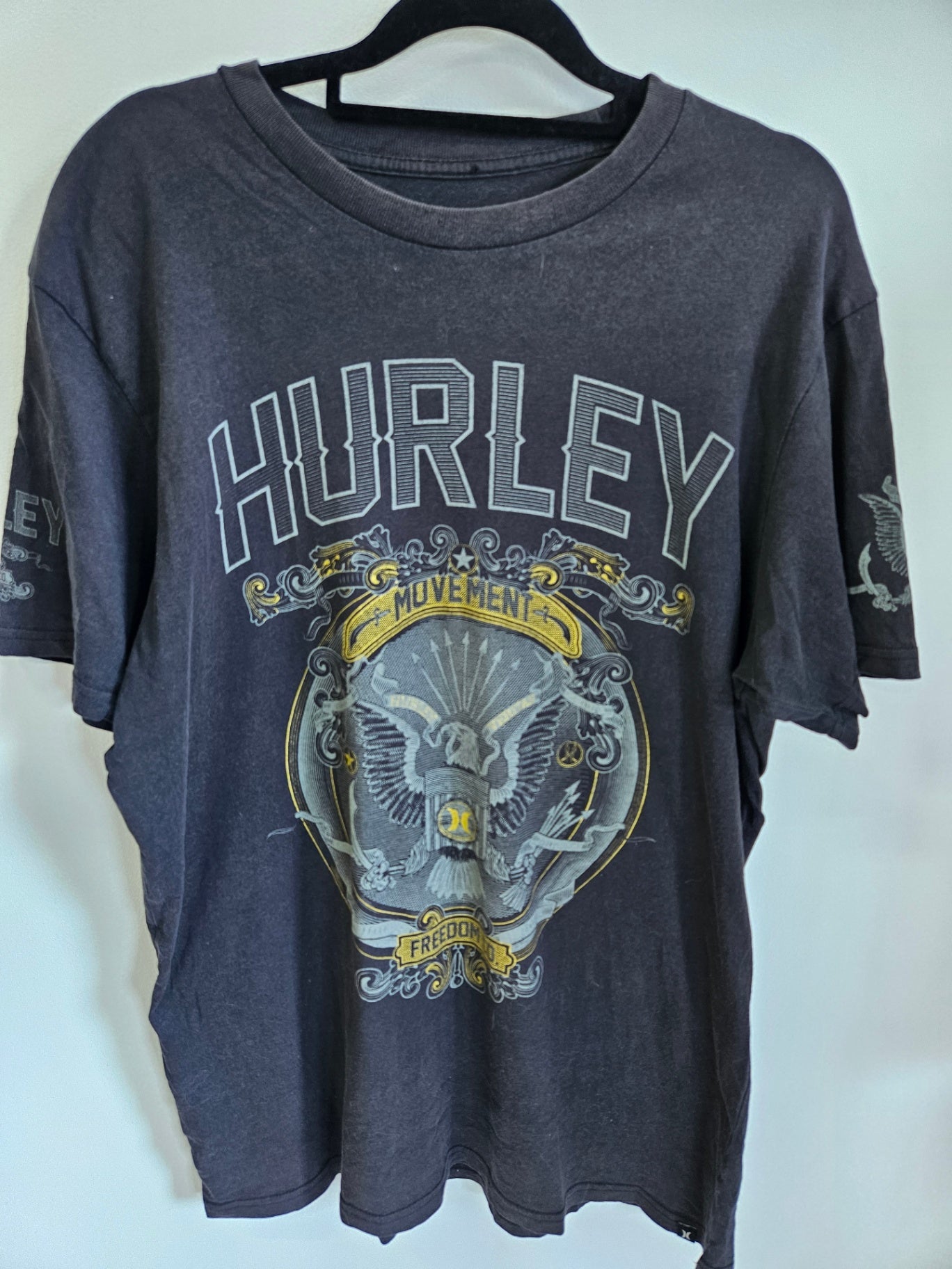 HURLEY COTTON T SHIRT CHARCOAL SIZE L