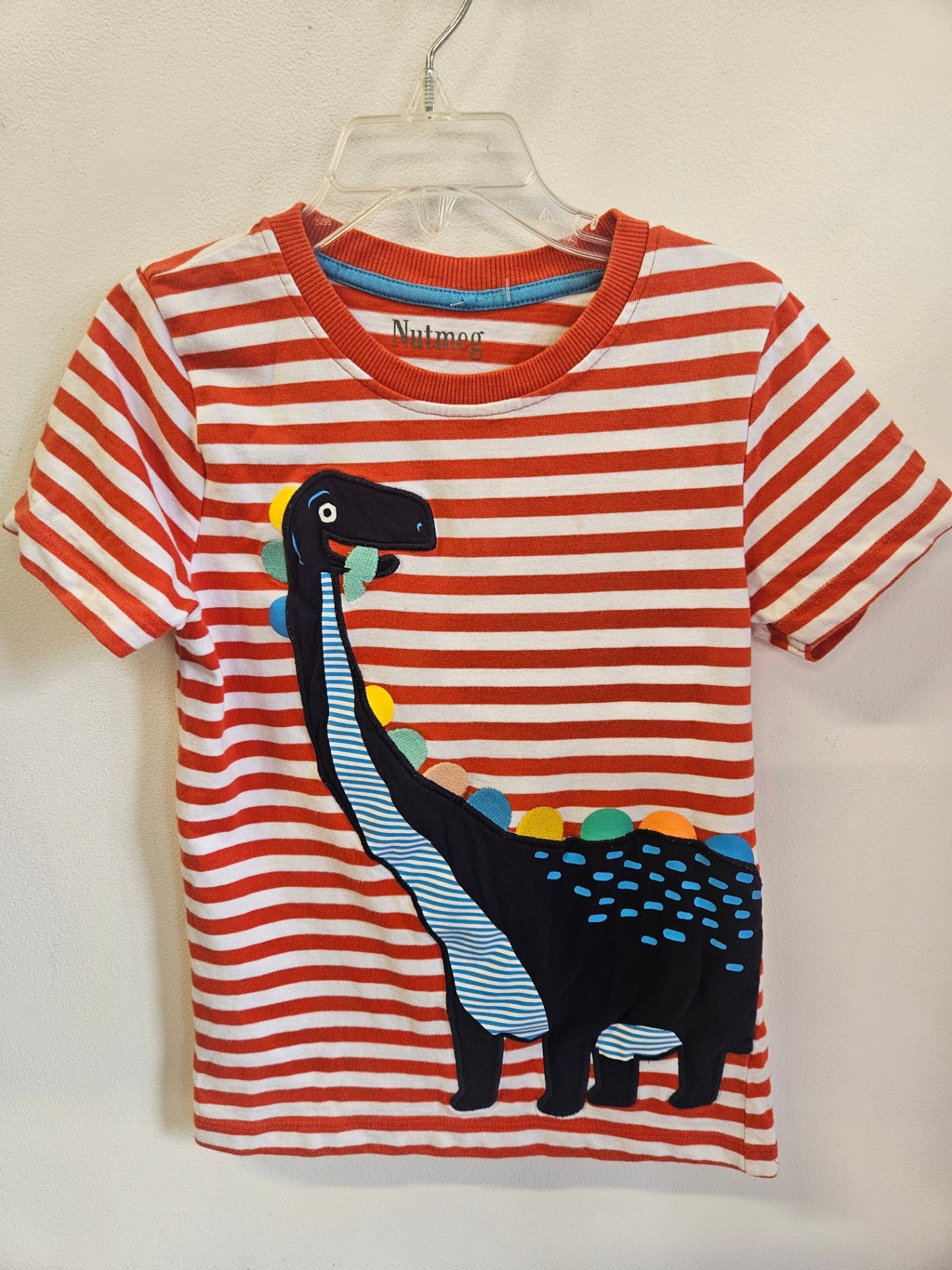 NUTMEG COTTON T SHIRT RED WHITE STRIPE DINO SIZE 5-6Y