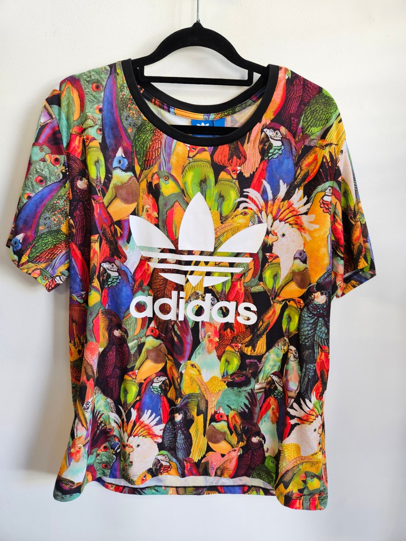 ADIDAS POLYESTER T SHIRT BRIGHT BIRDS SIZE 14