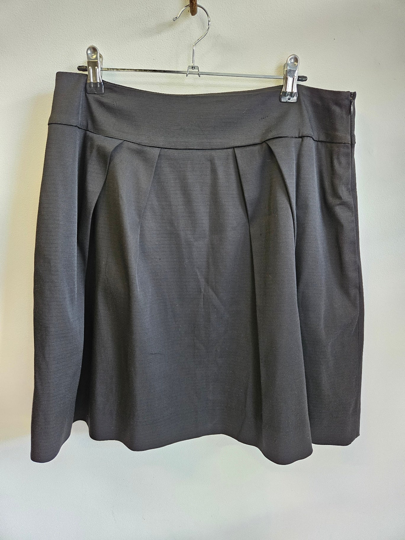 CUE VISCOSE ACETATE SKIRT BLACK SIZE 12