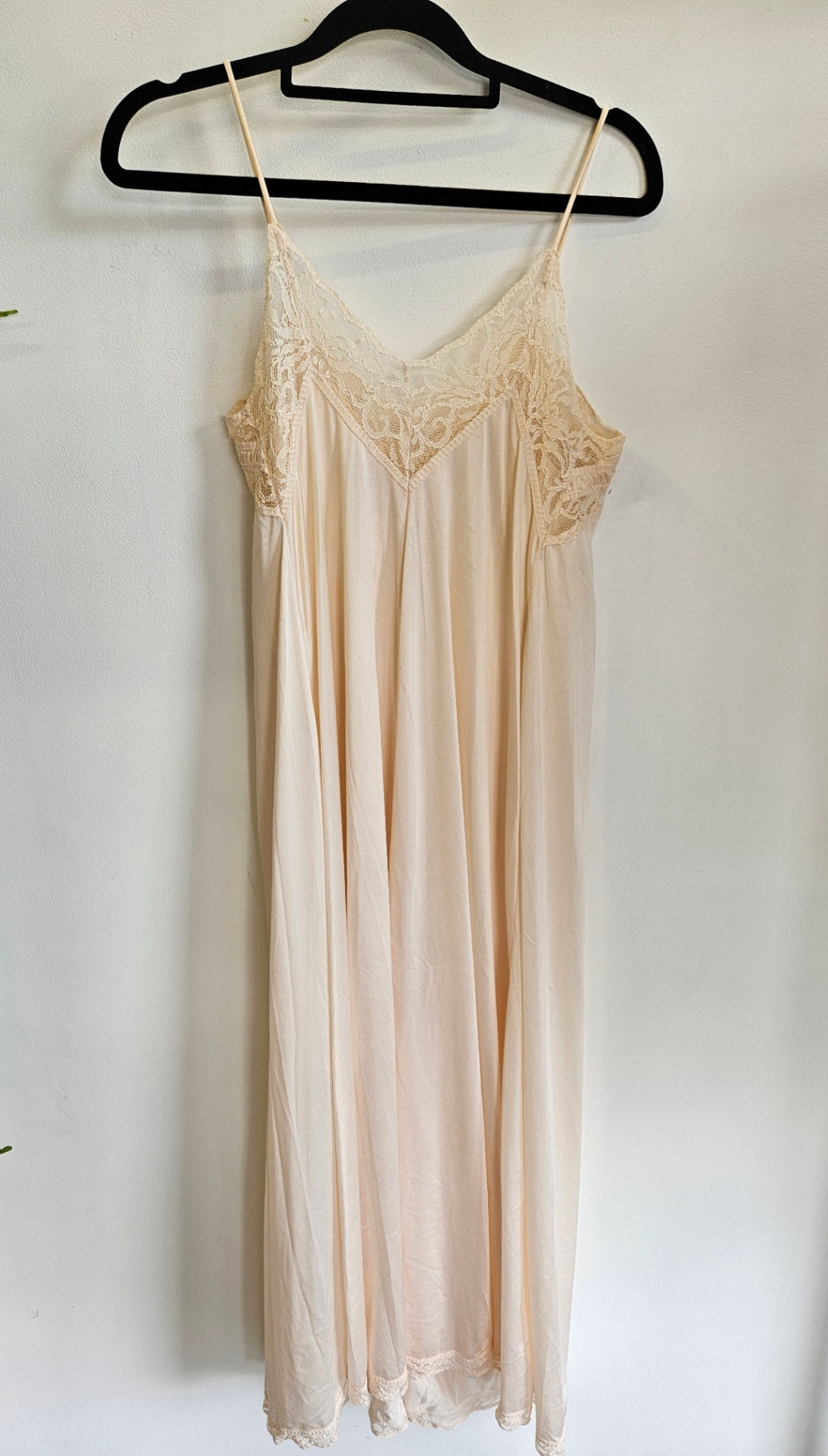 BENDON SLIP DRESS CREAM SIZE S