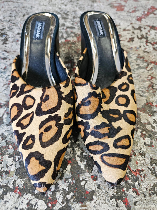 JAGGAR LEOPARD MULES SIZE 40