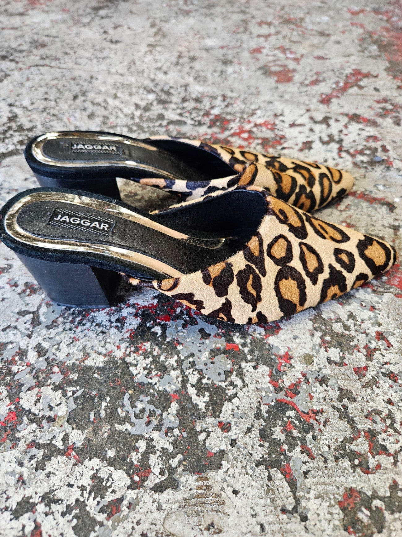 JAGGAR LEOPARD MULES SIZE 40