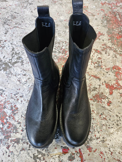 ASRA LEATHER BOOTS BLACK SIZE 41