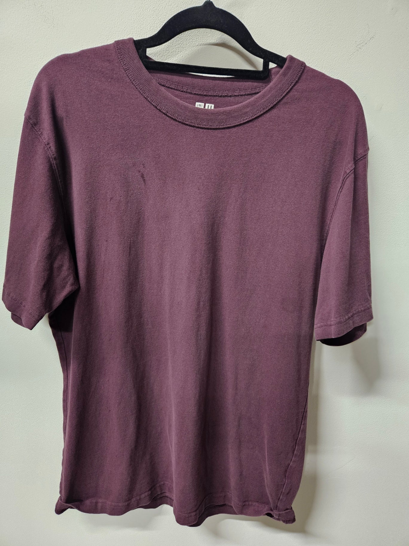 UNIQLO COTTON BASIC TEE BURGUNDY SIZE S
