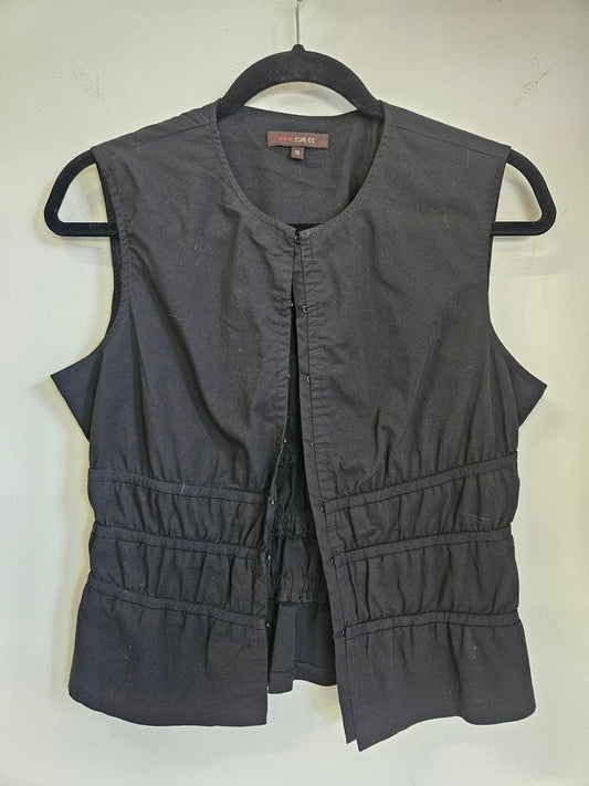 CUE VISCOSE ELASTANE BLEND VEST AND SKIRT SET BLACK SIZE 12 TOP 10 SKIRT