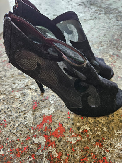 STUART WEITZMAN SUEDE MESH SHOES BLACK FILGREE SIZE 38.5