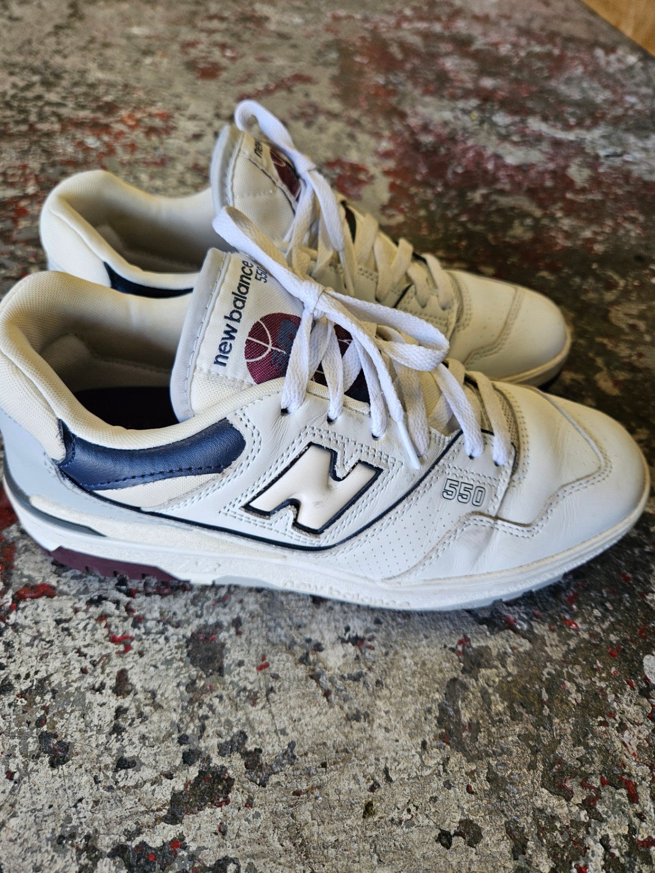 NEW BALANCE 550 LEATHER UPPER SNEAKERS WHTIE BURGUNDY NAVY SIZE 8US
