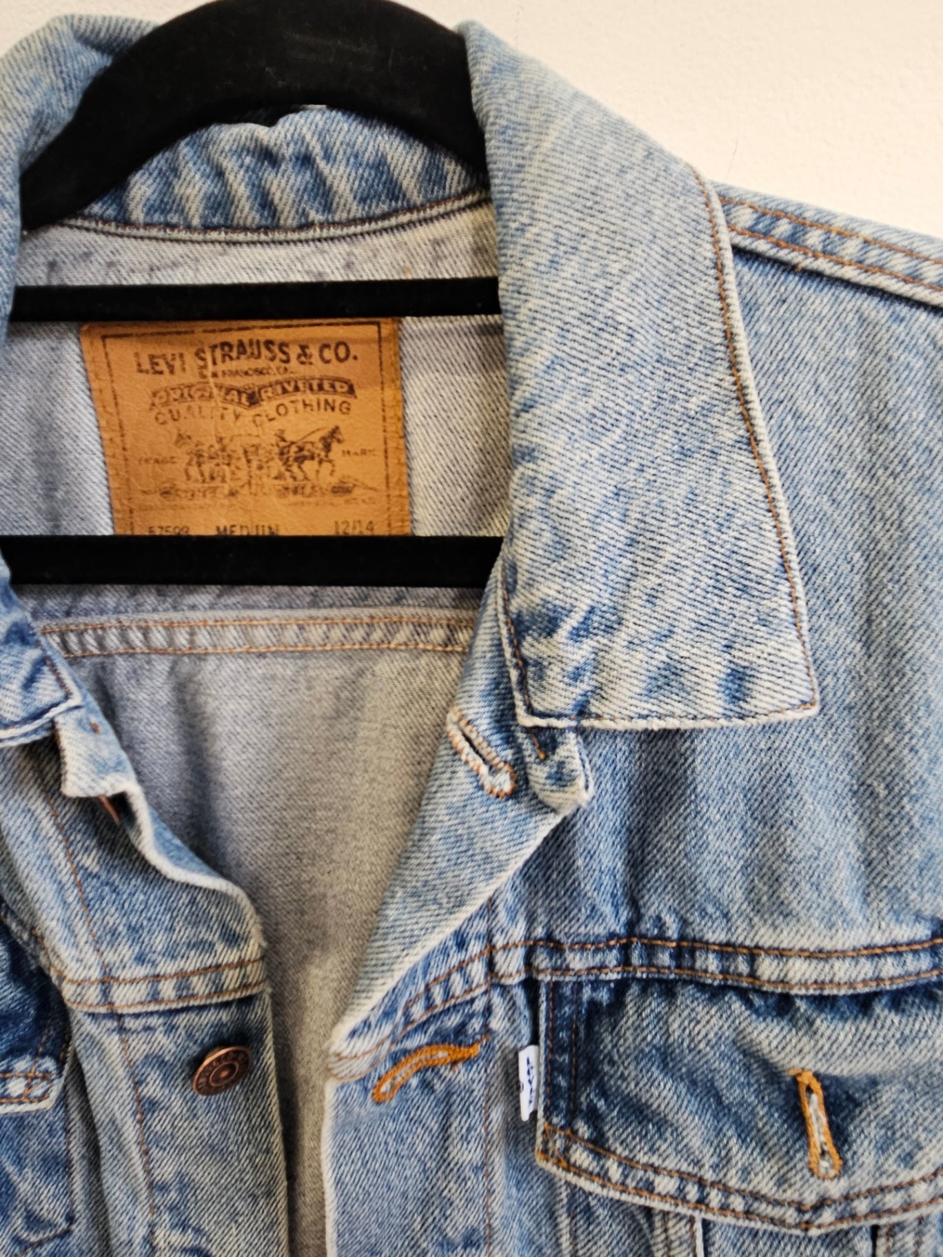 LEVIS DENIM CROP JACKET LIGHT BLUE SIZE M