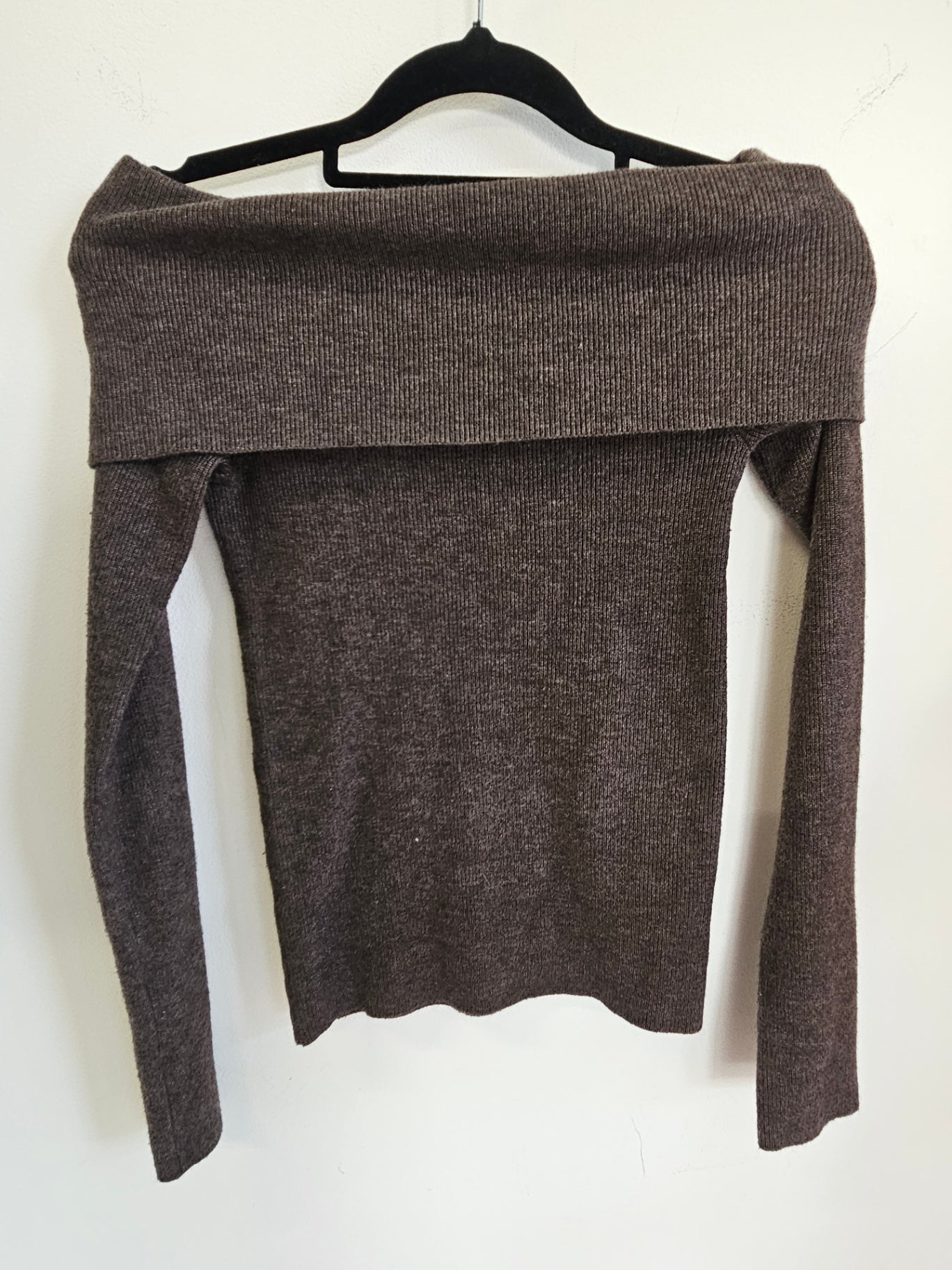 GLASSONS KNITTED KNITTED OFF SHOULDER TOP BROWN SIZE S