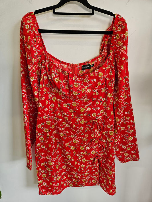 PRETTY LITTLE THING LONG SLEEVE MINI DRESS RED FLORAL SIZE 10