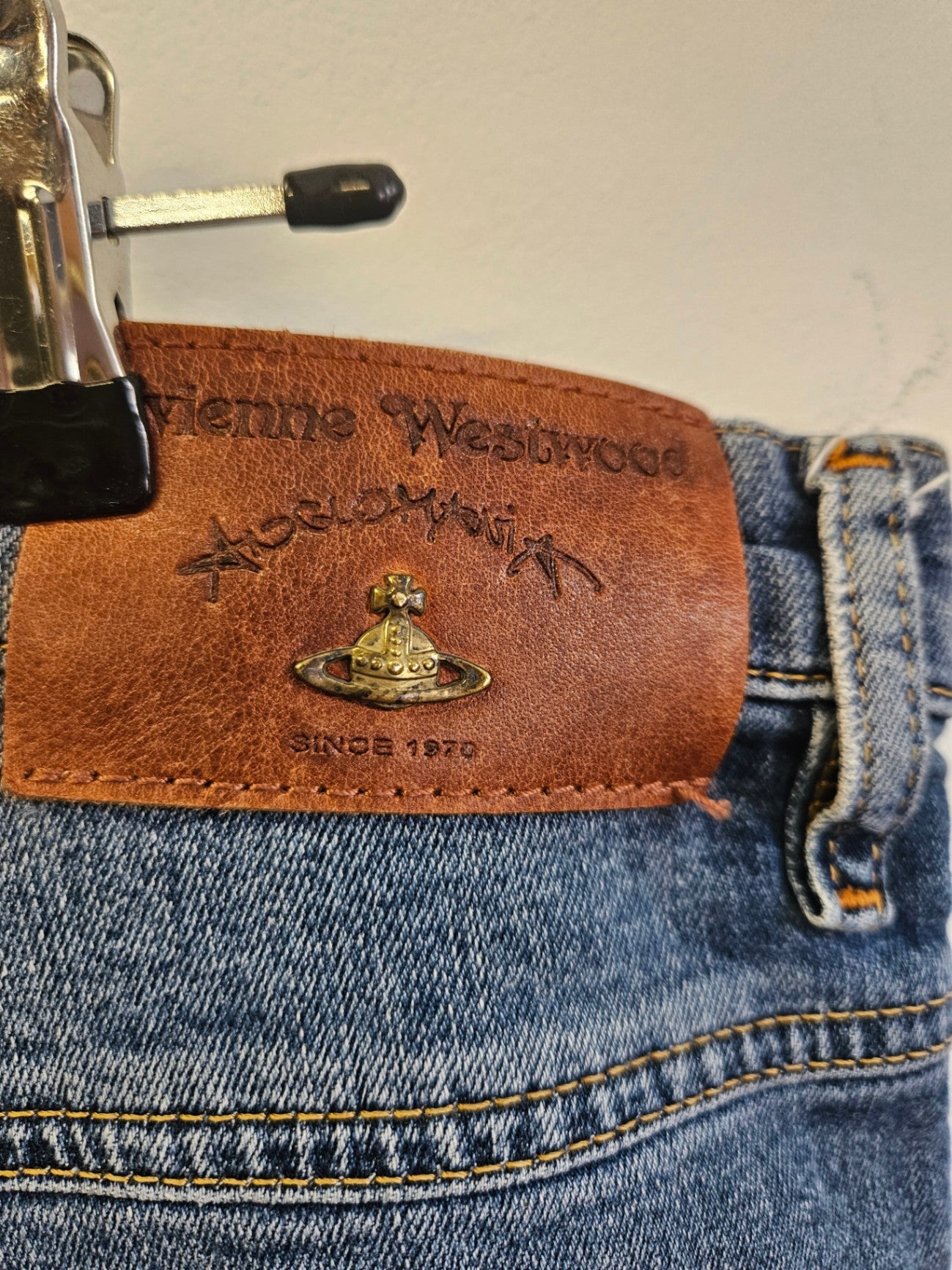 VIVIENNE WESTWOOD STRAIGHT JEANS DARK BLUE SIZE 12