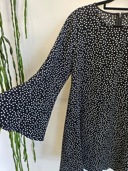 LONG SLEEVE MINI DRESS BLACK WHITE SPOT SIZE 8
