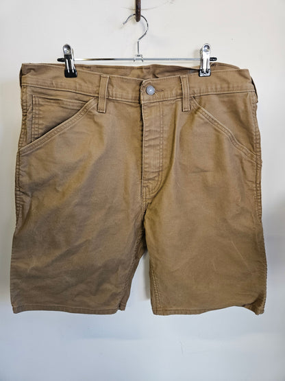 LEVIS DENIIM SHORTS CARAMEL SIZE 36