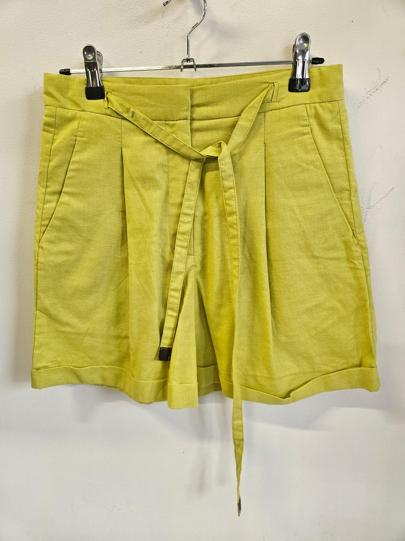 MASSIMO DUTTI LINEN SHORTS CHARTREUSE SIZE S