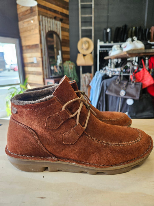 ON FOOT SUEDE FUR LINED BOOTS RUST SIZE 41