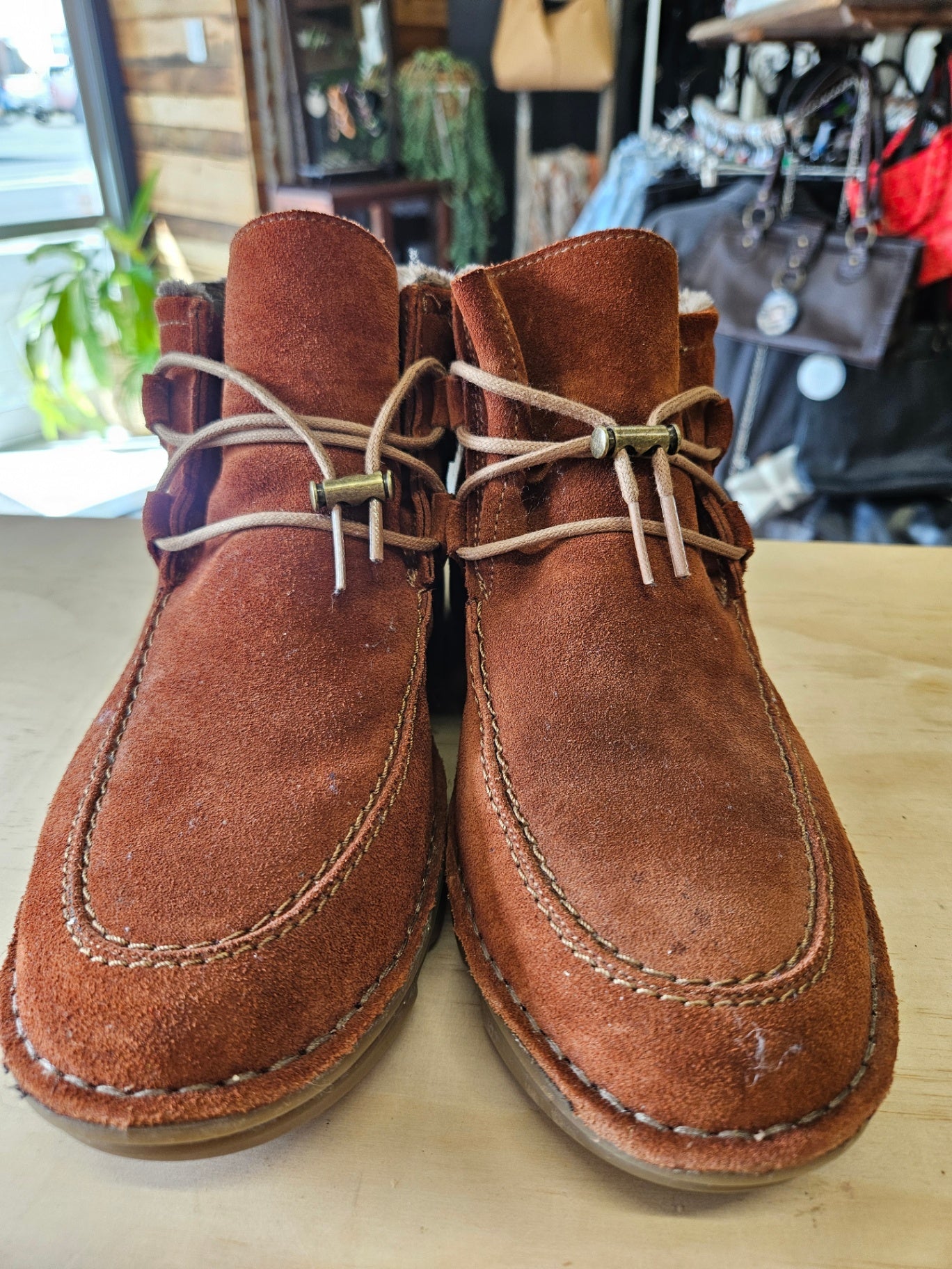 ON FOOT SUEDE FUR LINED BOOTS RUST SIZE 41
