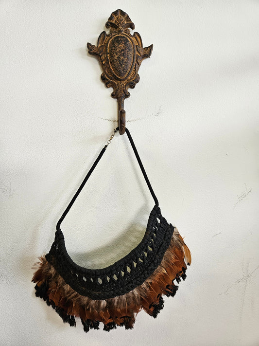 VINTAGE FEATHERS ON EMBROIDERED CORD NECKLACE BLACK BROWN SIZE